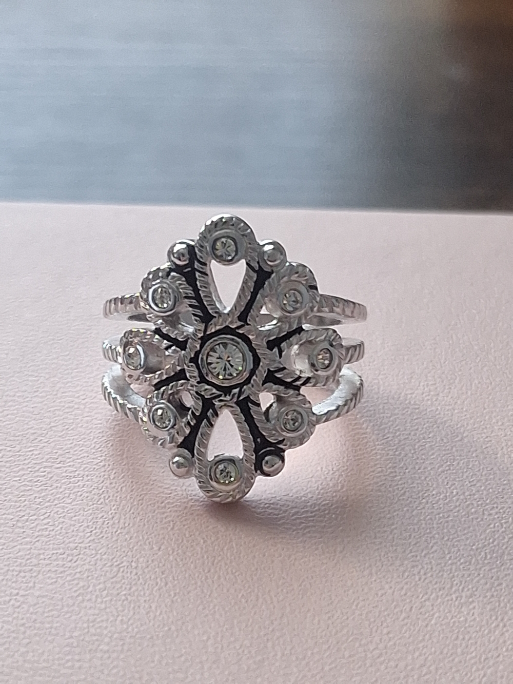 Premier Designs Silver Floral Statement Ring with Clear Stones - Silver 9.5